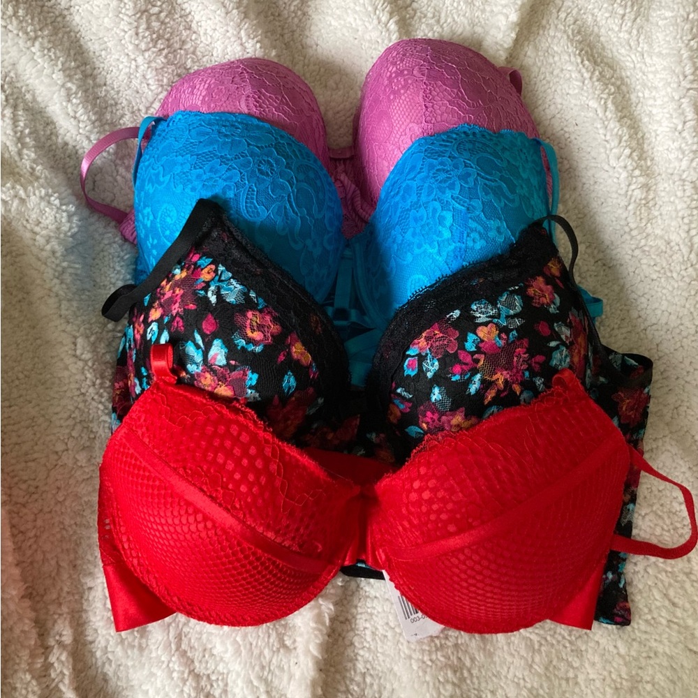 NWT Full Coverage Bras, 34D by Black Fuchsia and Kiss & Tell, Blue Red Purple
